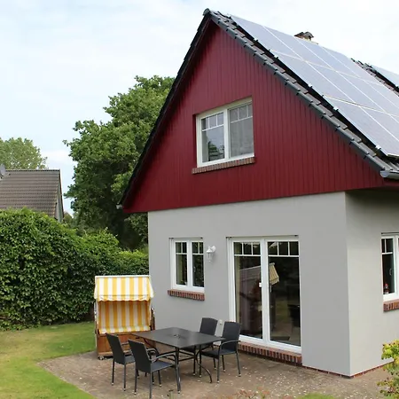 Holiday home Kiek Oever